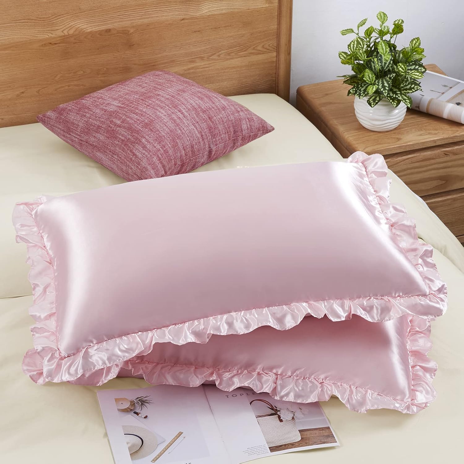 Silk Pillowcase Set - Taies d'oreiller en satin à volants