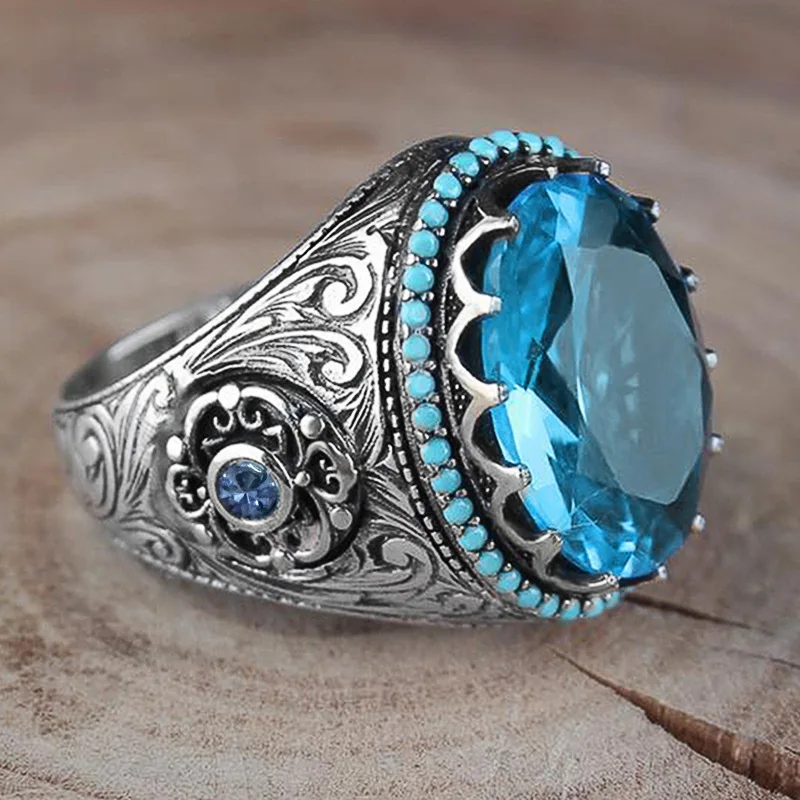 Bague en Zircon de luxe légère - Luxury Lifestyle Magazine avis et prix